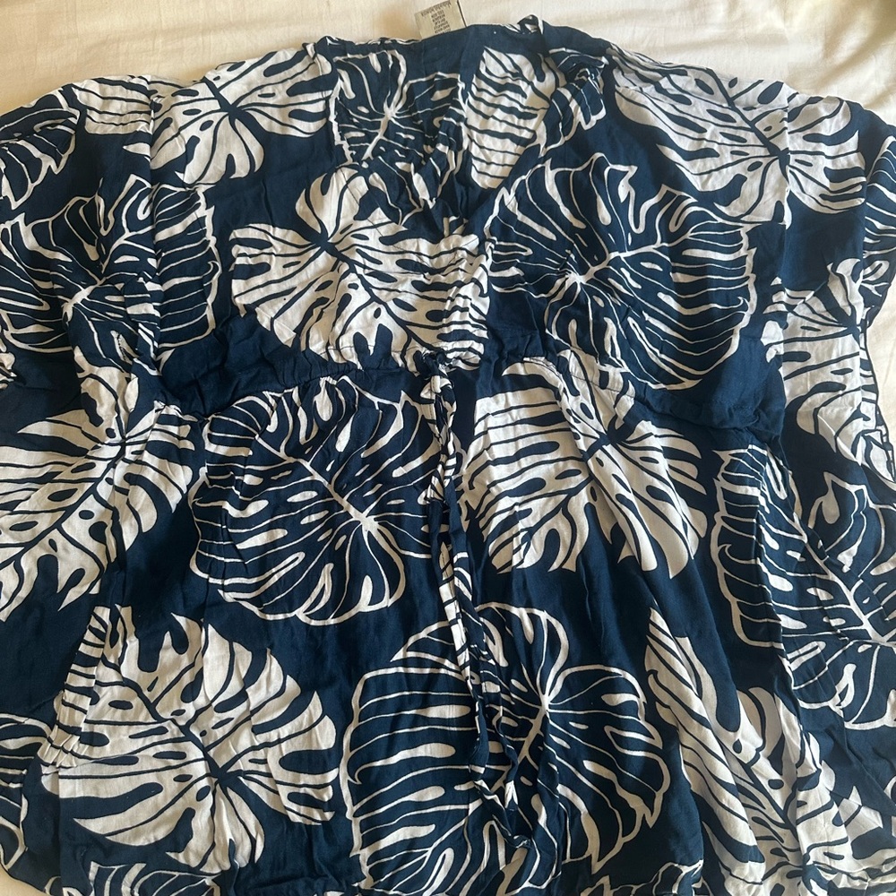 Navy and White Leaf Print Top